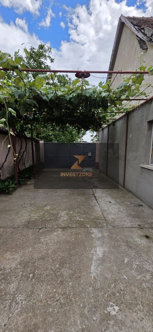 Casa de vanzare cu teren generos in Oncea - Poză 2