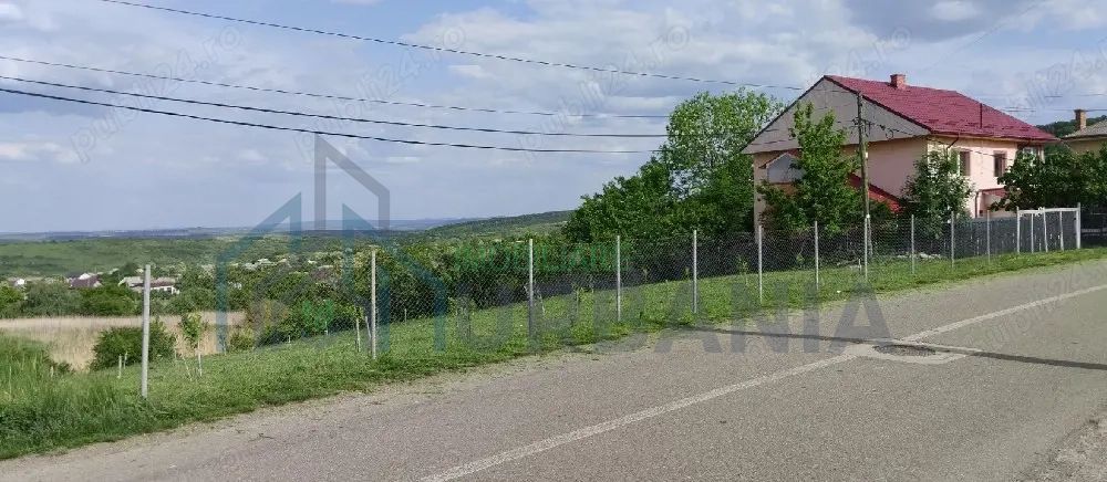 Teren intravilsn strunga - Poză 2