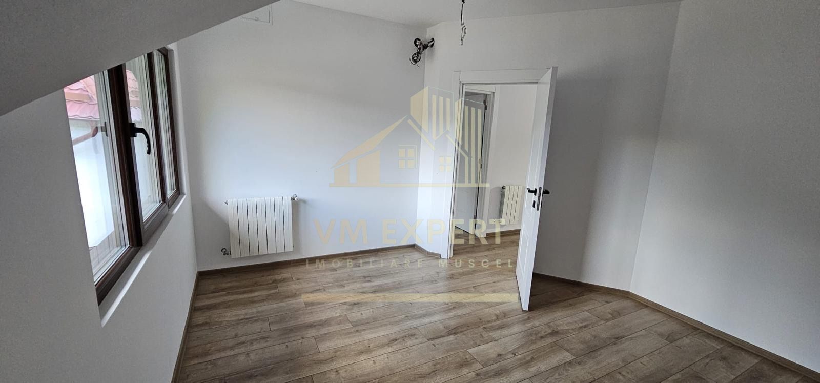 CASĂ 4 CAMERE TEREN 177MP RUCĂR ARGEȘ - Poză 19