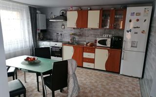 🏡 CASĂ RENOVATĂ | ZONA SEMICENTRALĂ REGHIN 🏡 - Poză 1