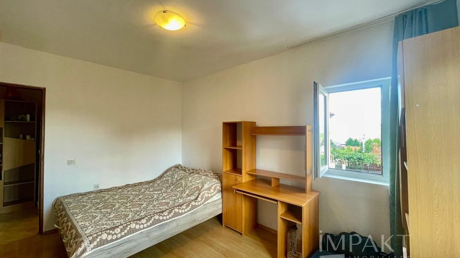 Apartament cu 2 camere, zonă UMF. - Poză 3