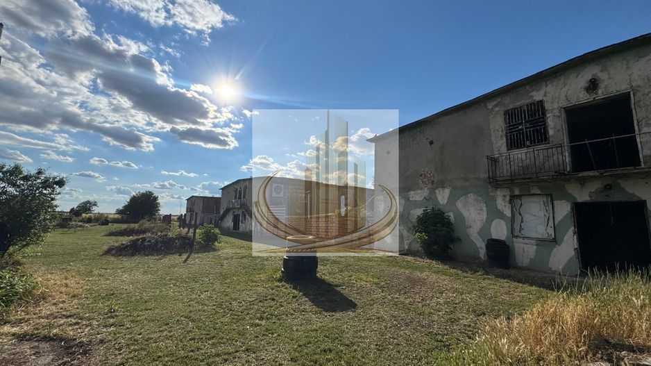 Platformă industrială cu acces E671 | 39.726 mp teren - Poză 1