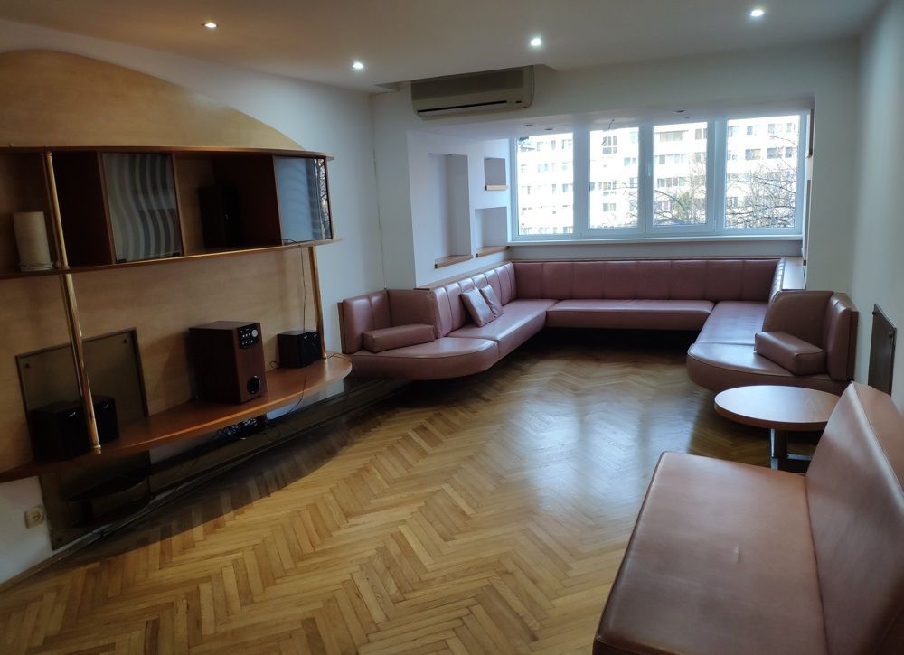 Apartament ultramodern 3 camere METROU GORJULUI - Poză 1