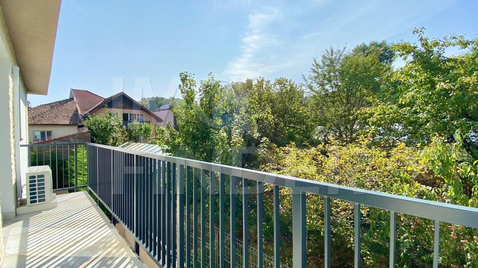 Inchiriere apartament 3 camere situat in vila privata, zona UMF - Poză 16