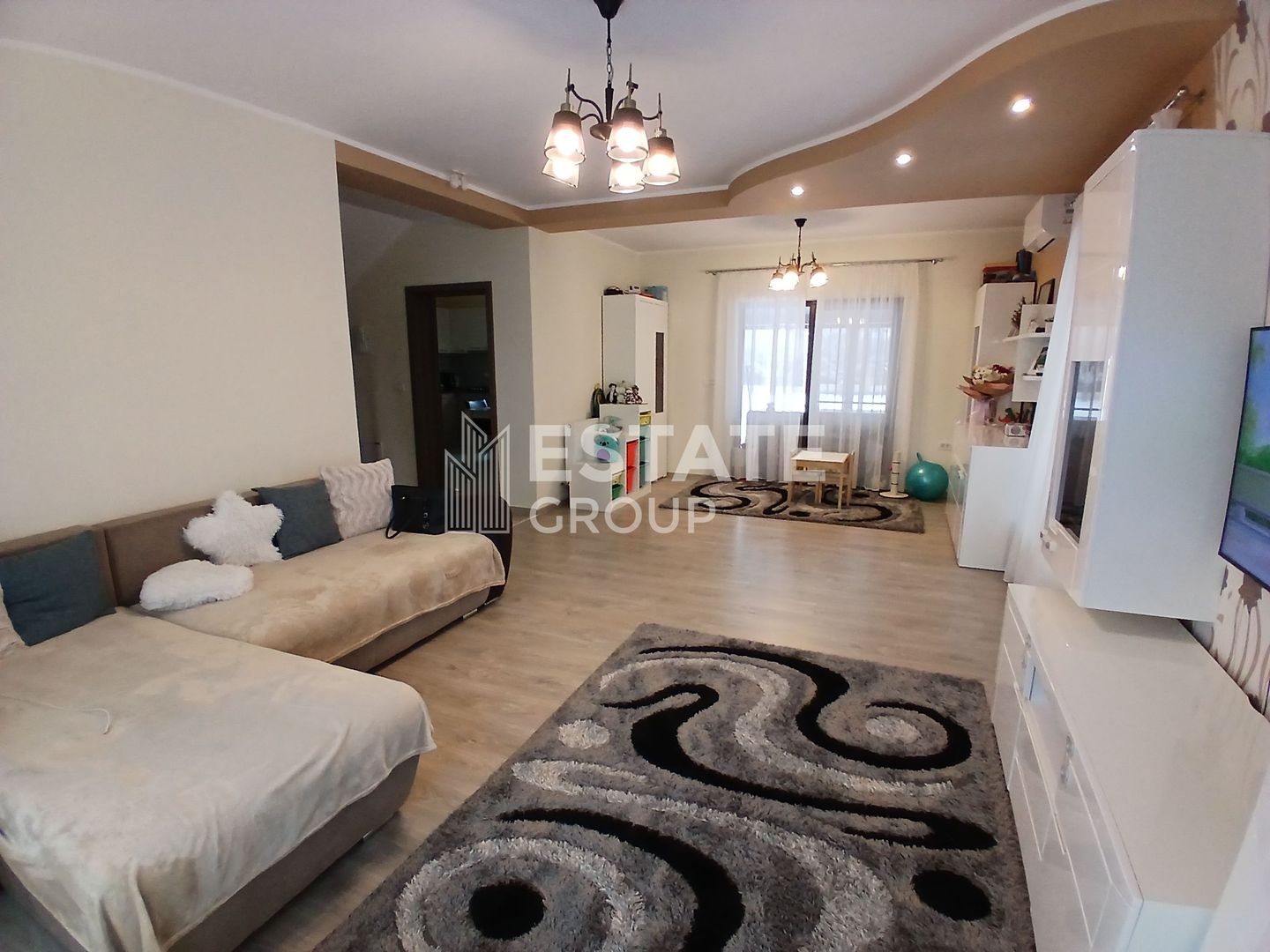 Casa individuala cu 4 camere in Dumbravita - Poză 2