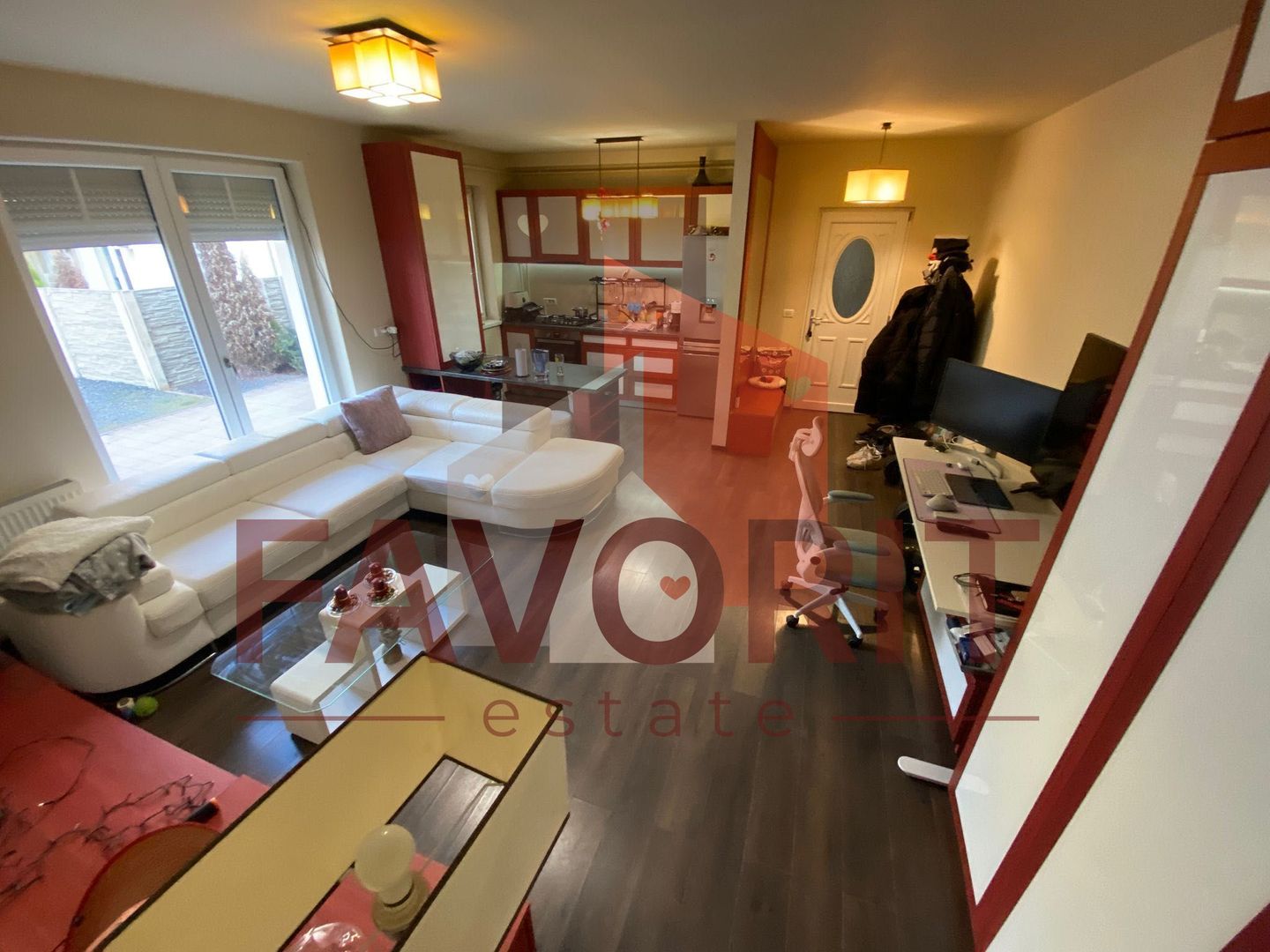 Gradina in CF de 63 mp. Mobilat si utilat. Pozitie excelenta - Poză 1