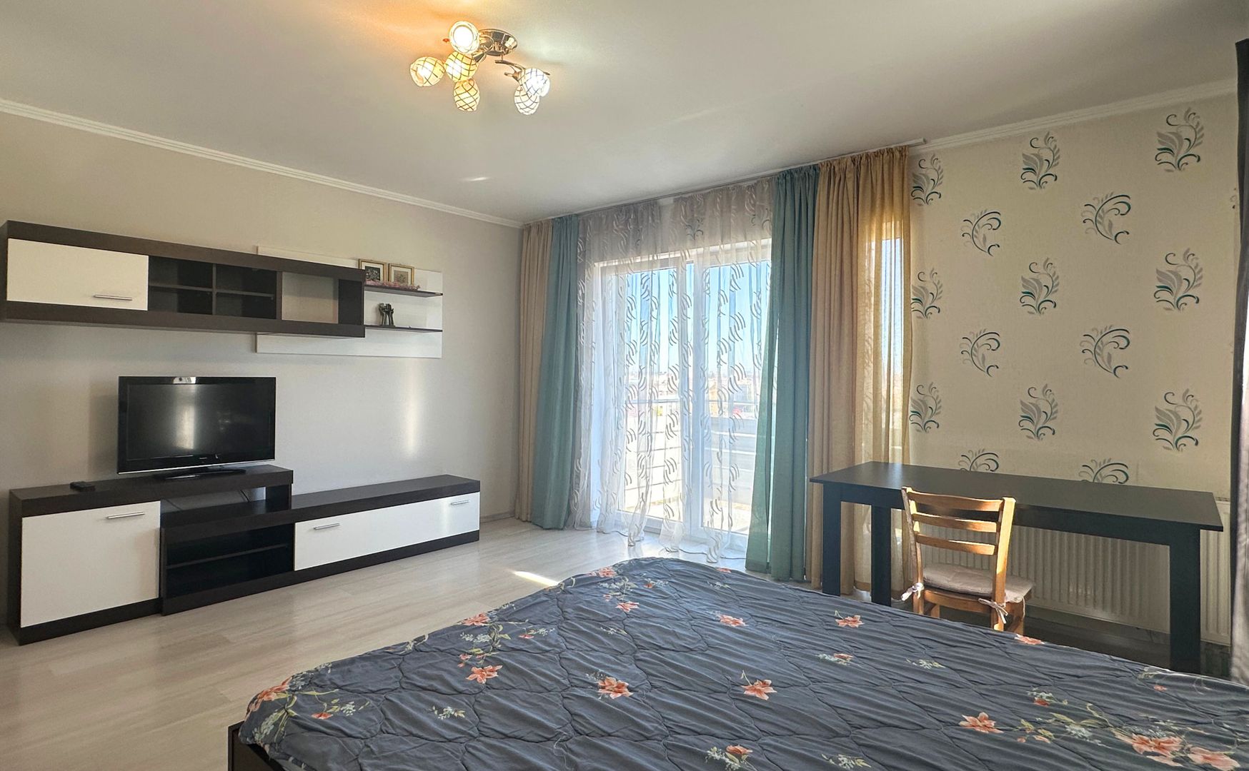 Apartament modern cu 2 camere și vedere spectaculoasă spre munți Avantgarden 3 - Poză 2