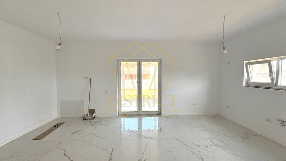 Duplex spațios cu 4 camere si debara |  Mosnita Noua | Sala de Sport - Poză 2