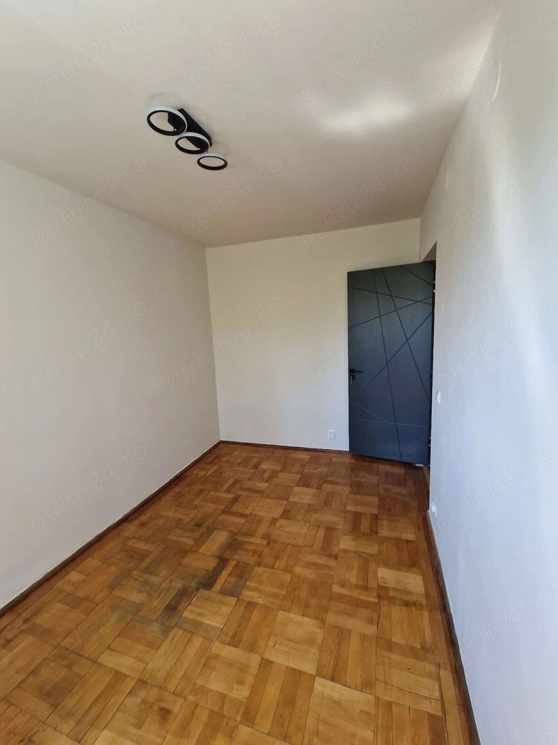 🔑 Vanzare apartament 3 camere – Zona Titan / Piața Miniș - Poză 4