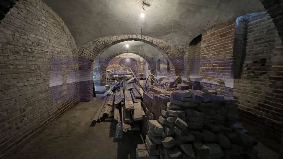 IMOBIL MIXT | ROSETTI | 500 MP | RENOVAT | 2 CORPURI + SUBSOL + CURTI INTERIOARE - Poză 11