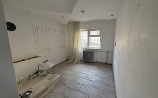 Spatiu Comercial, parter, Sarari - 115 000 Euro - Poză 7