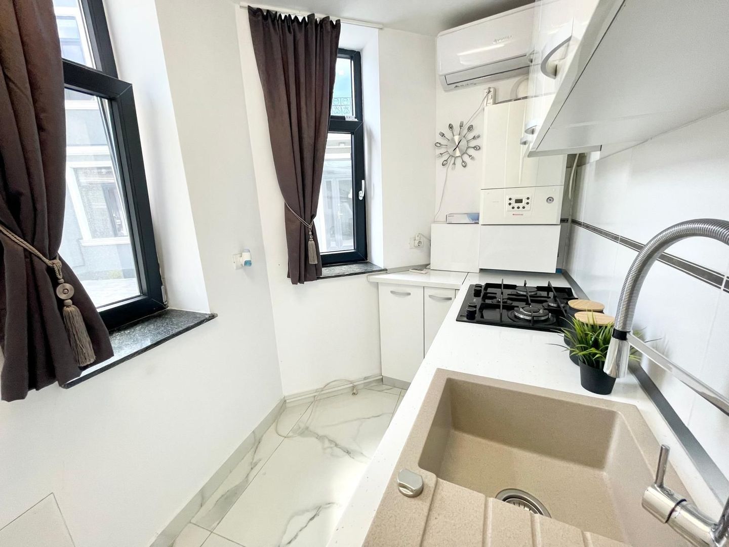 Apartament de închiriat – Zona Parcul Carol / Tineretului - Poză 17