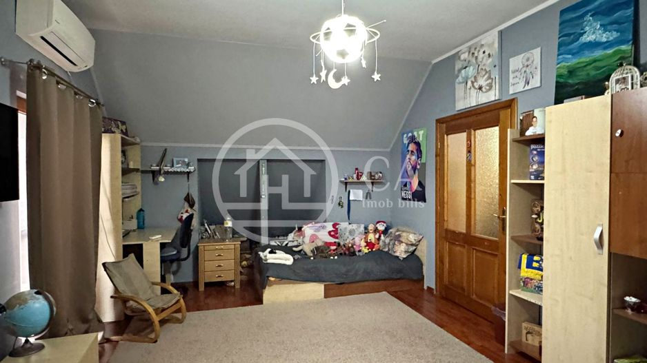 Casă de vânzare cu 4 camere si teren de 1000 mp in Salard, Bihor - Poză 23