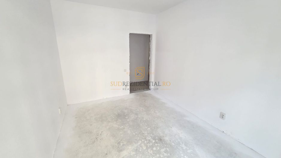 Apartament 3 camere cu curte proprie, aproape de metrou Berceni - Poză 10