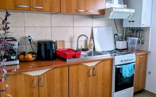 Apartament cu 3 camere, balcon și panoramă superbă, Baciu, zona Regal. - Poză 4