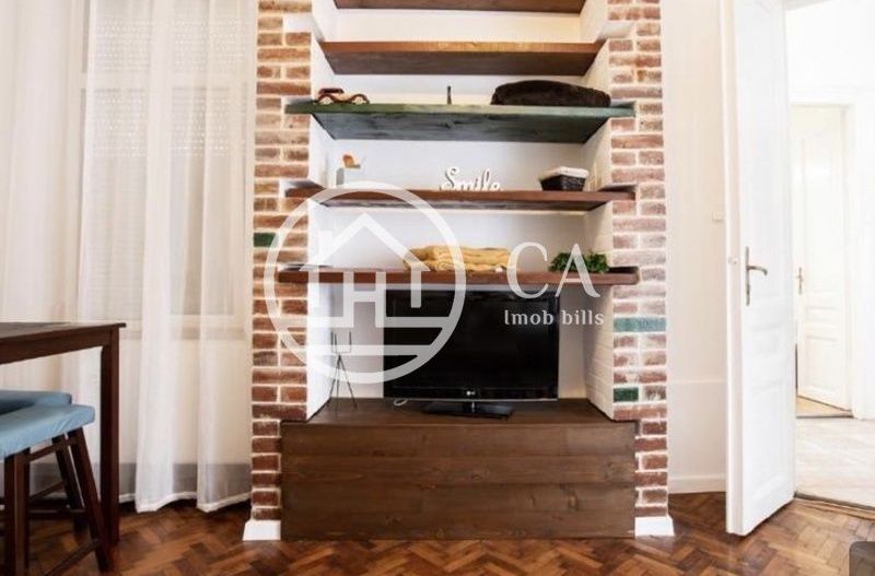 Apartament de vânzare cu 3 camere în zona Ultracentrală, Oradea - Poză 8