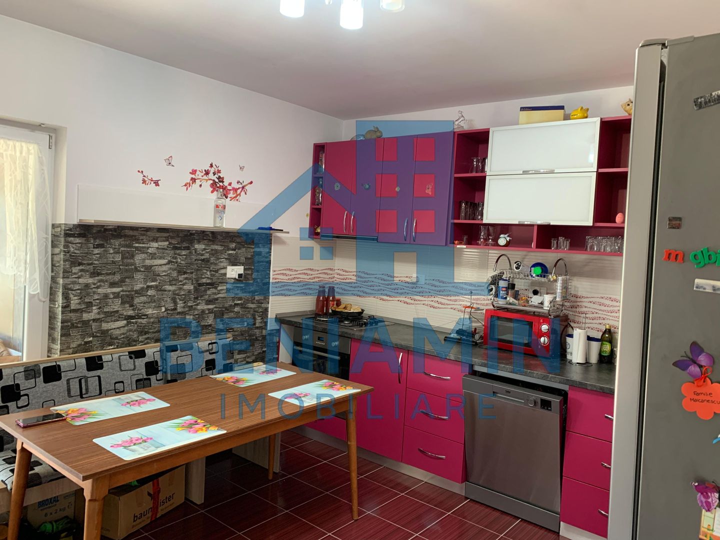 Casă spațioasă P+M de vânzare cartier Bordei - Poză 2