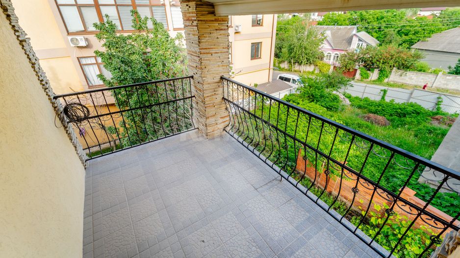 Casă  în 2 nivele - Durlești - Poză 19