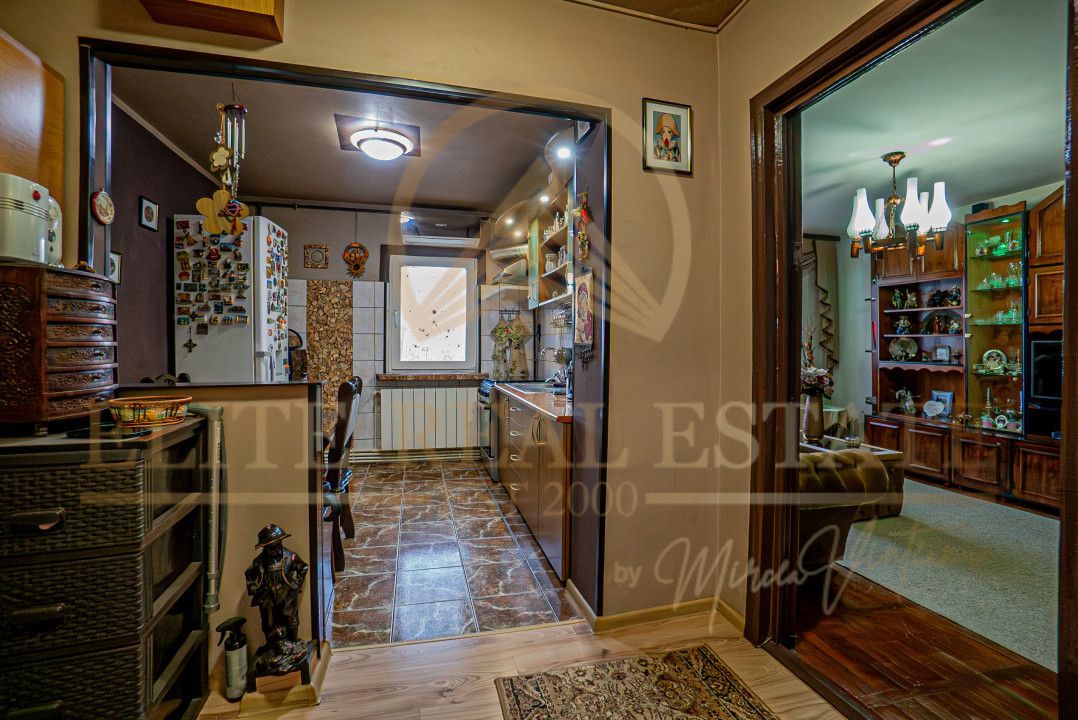 Inel 2 -  Apartament cu 4 camere mobilat si utilat complet. - Poză 8