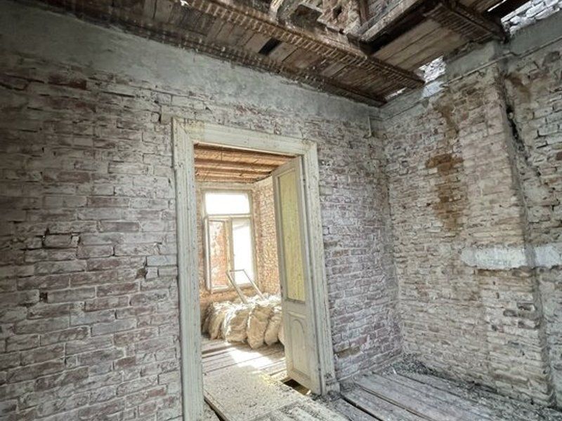 Imobil singur curte - Iulia Hasdeu 14 - de renovat. - Poză 12