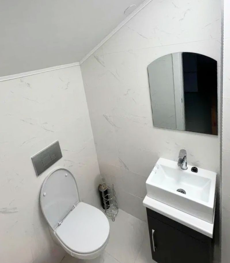 Casă înșiruită 3 camere de închiriat ansamblul Rezidențial Cosmopolis - Poză 9