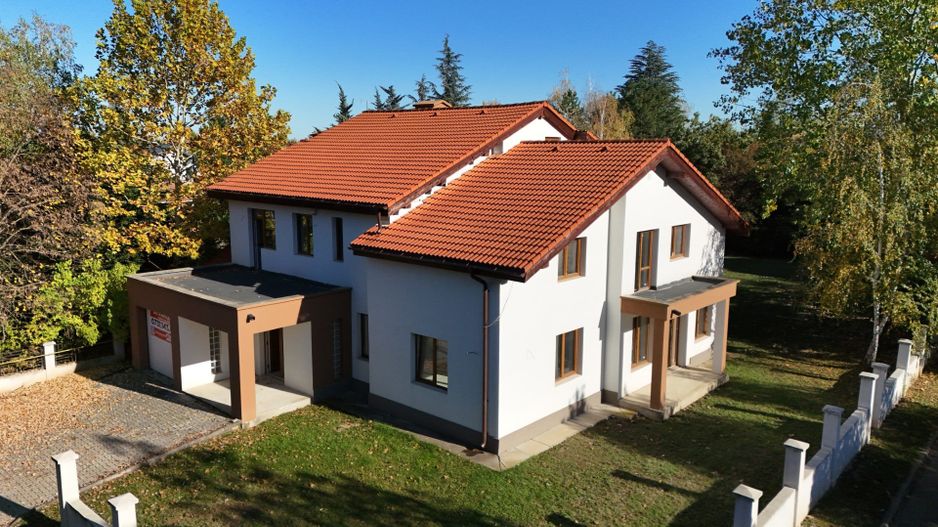 PARADISUL VERDE, VILA 507 MP, LOT 1.095 MP! - Poză 2