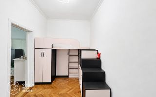 Apartament ultracentral, 2 camere, curte cu acces auto - Poză 4