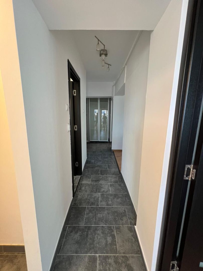 Apartament 3 camere - Poză 17