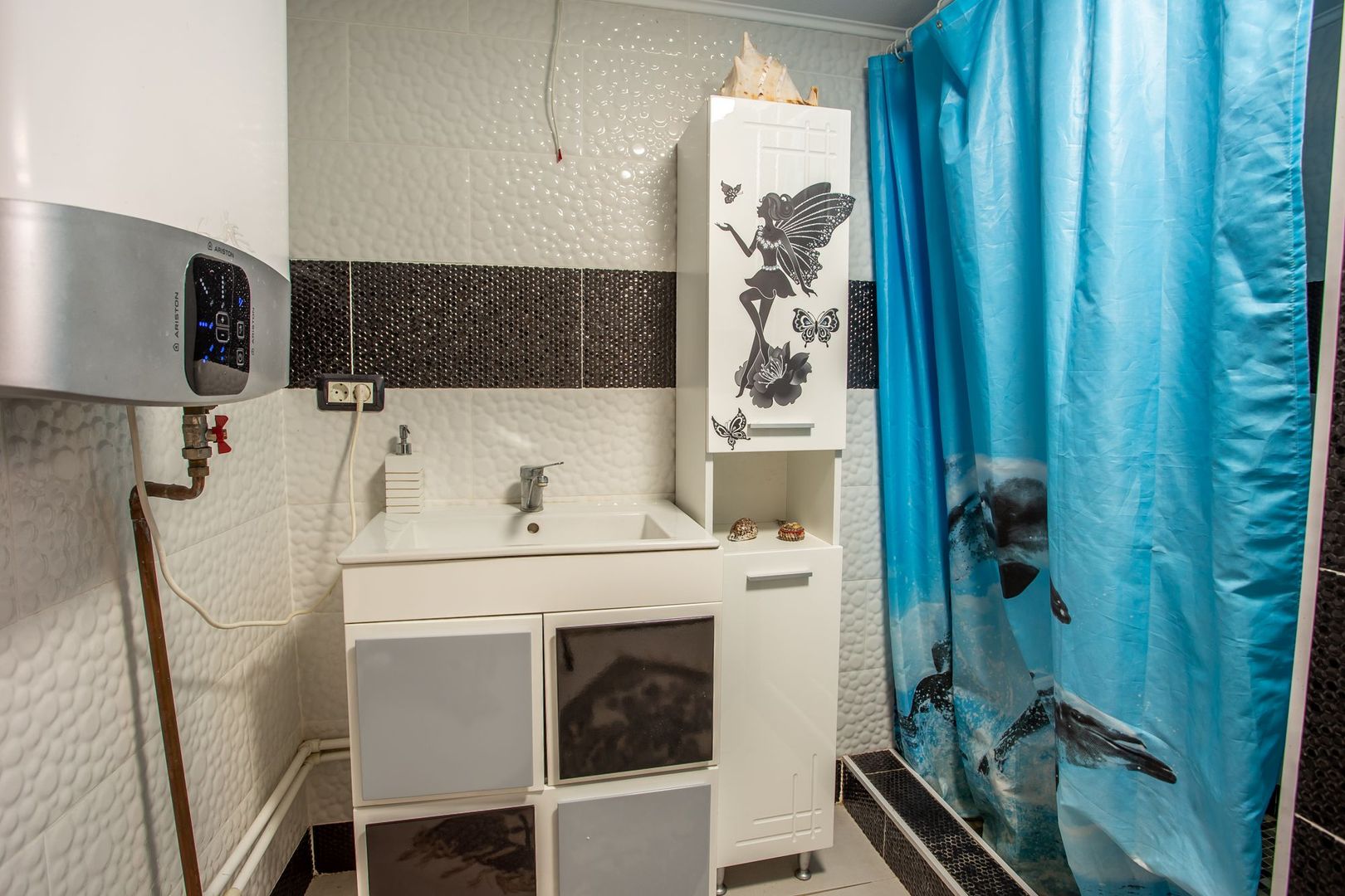 Casă individuală cu teren generos pe colț, în Gai - Poză 13