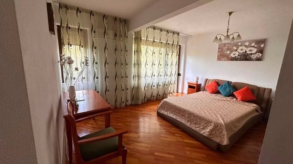 De inchiriat apartament cu 2 camere, etaj 2, Gradina Publica, 400 euro - Poză 3
