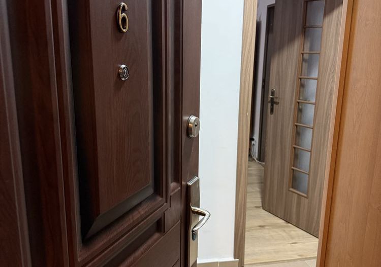 De vanzare Apartament 2 camere Drumul Taberei Metroul Tudor Vladimirescu - Poză 1