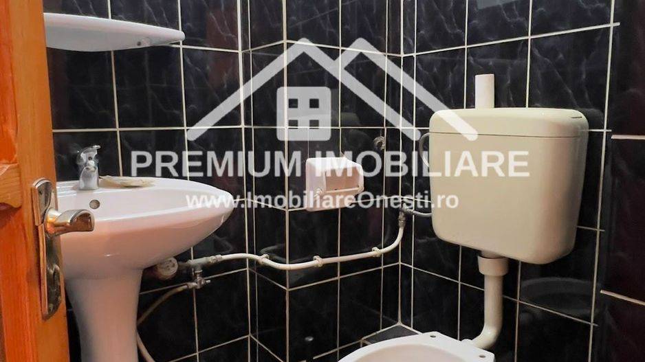 Apartament cu 3 camere decomandat - Poză 8