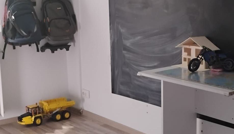 Apartament cu trei camere, zona Straduintei, 95.000€ negociabil - Poză 4