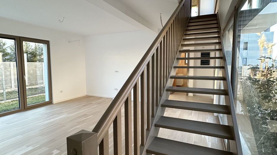 Casa cu 5 camere - Dumbarvita - Poză 6