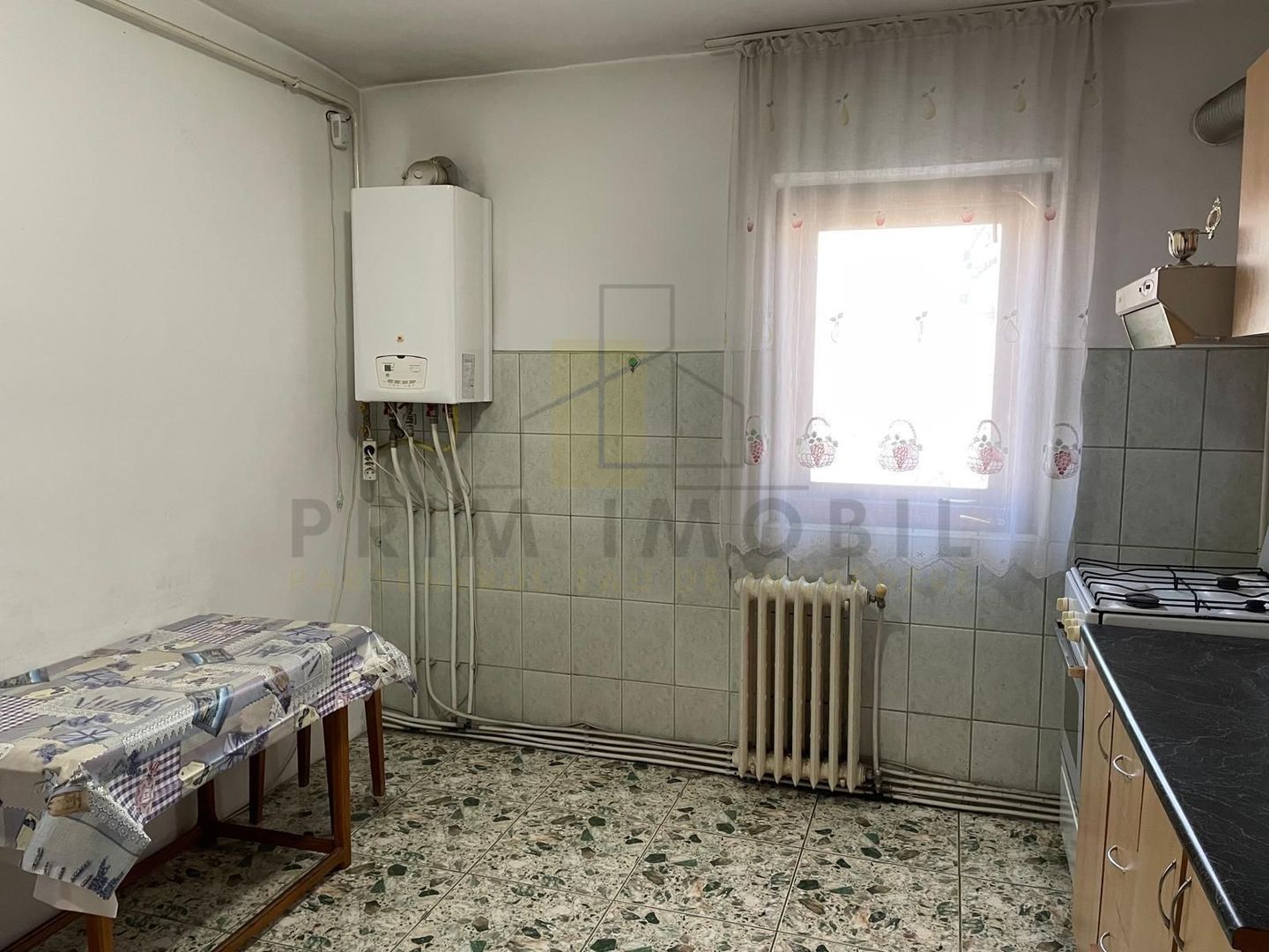 2 camere decomandat | Gara - Arcu | Mobilat și utilat | Aproape de UMF - Poză 3