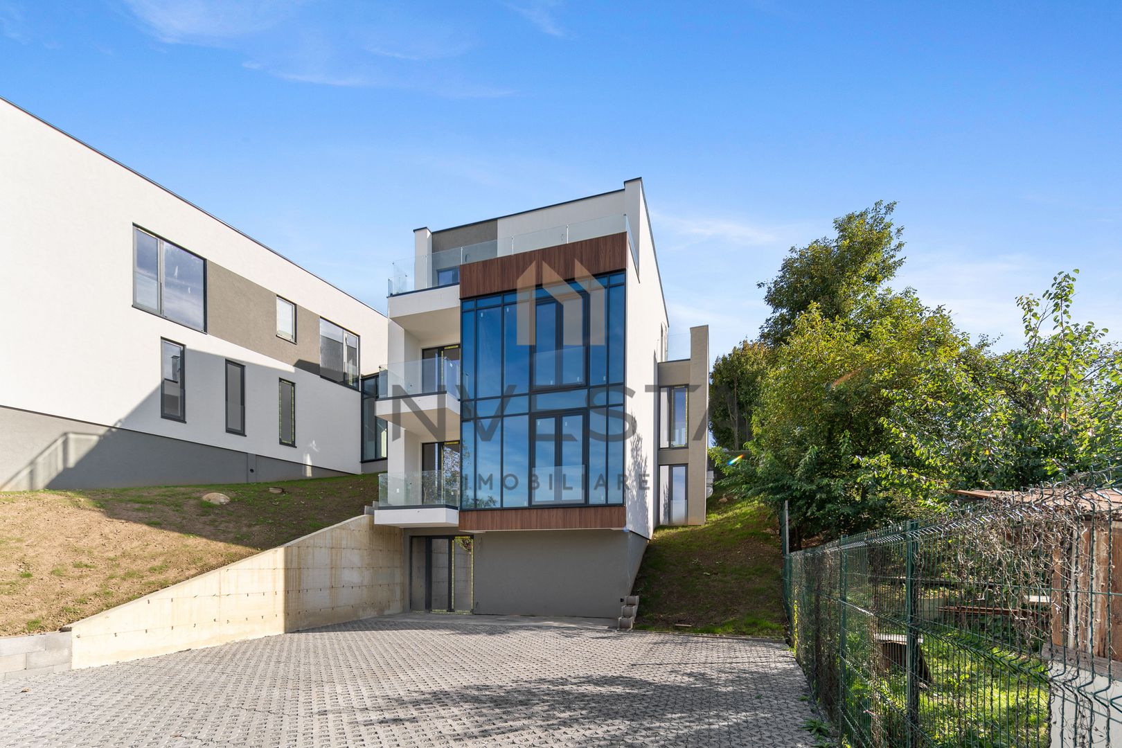 Spatiu premium Zorilor, 250 mp, vitrat, 10 parcari! Panorma deosebita! - Poză 1