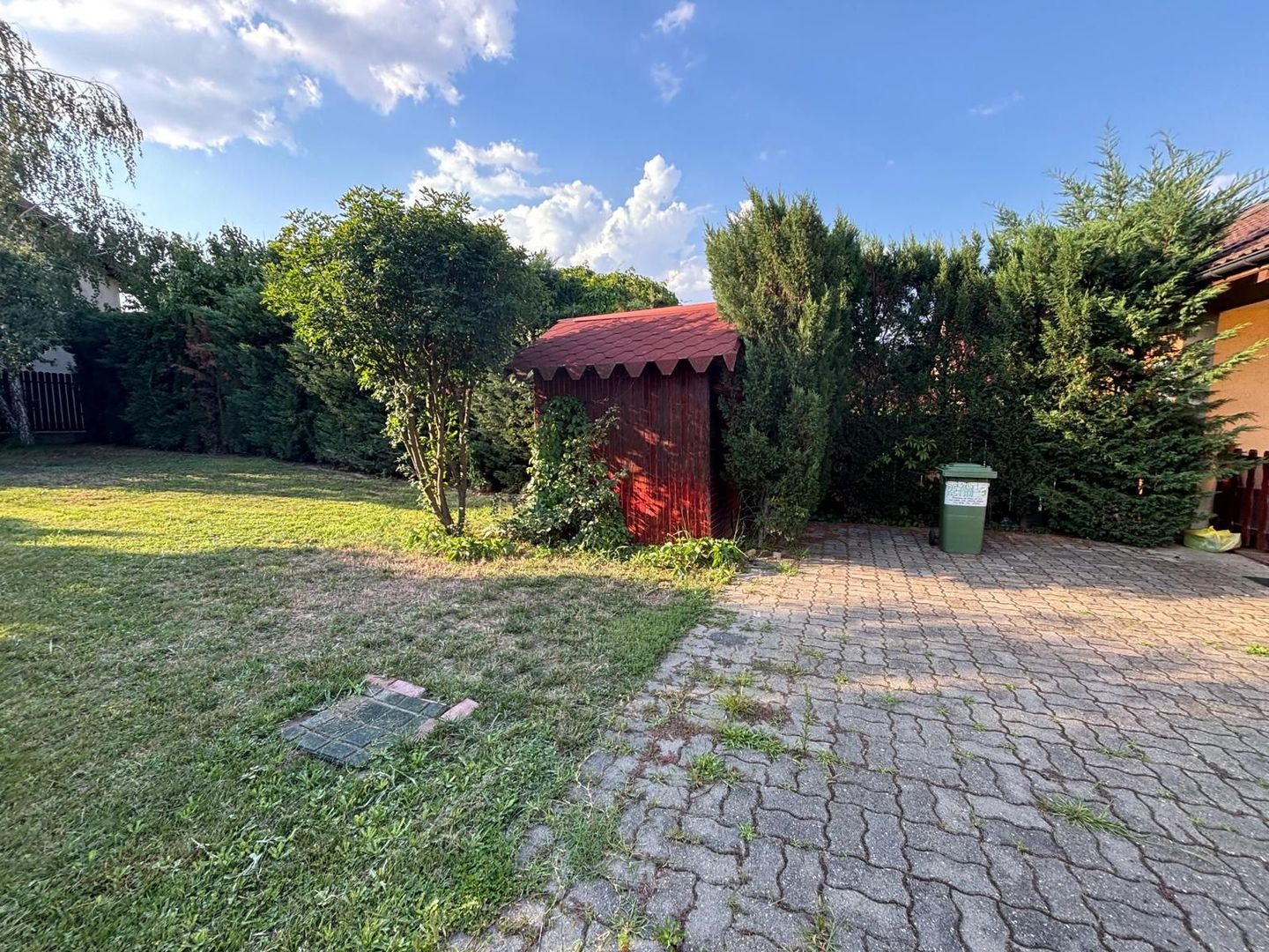 Vila deosebita aproape de padure - Poză 37