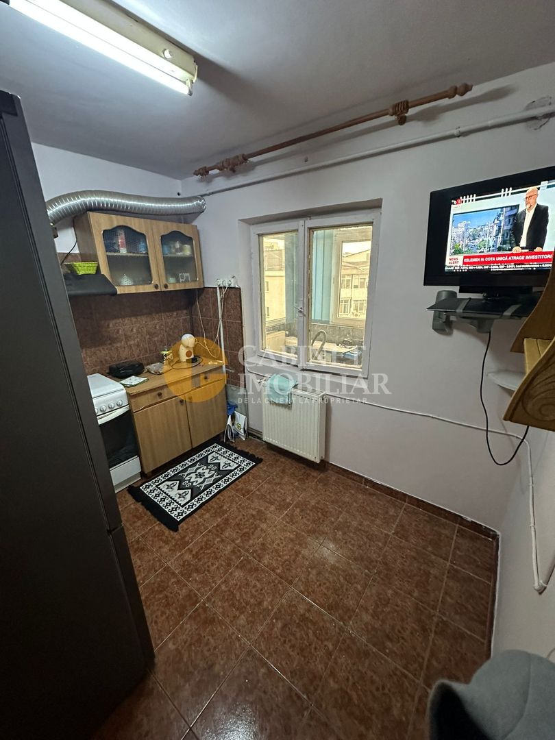 PACURARI - 2 CAMERE DECOMANDAT - Poză 3