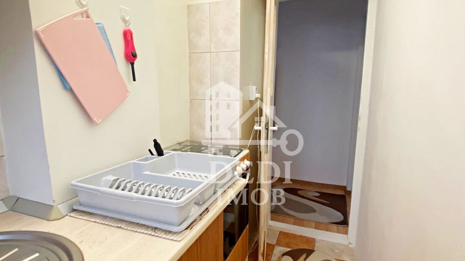Apartament 3 camere de vânzare in zona Rogerius, Oradea - Poză 7