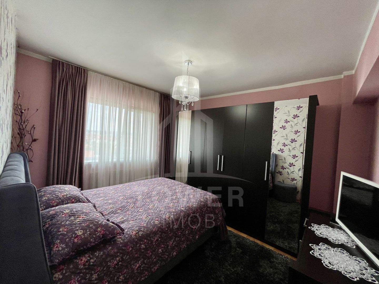 Apartament cu 4 camere, vedere panoramică și mobilat modern – Turnișor - Poză 3