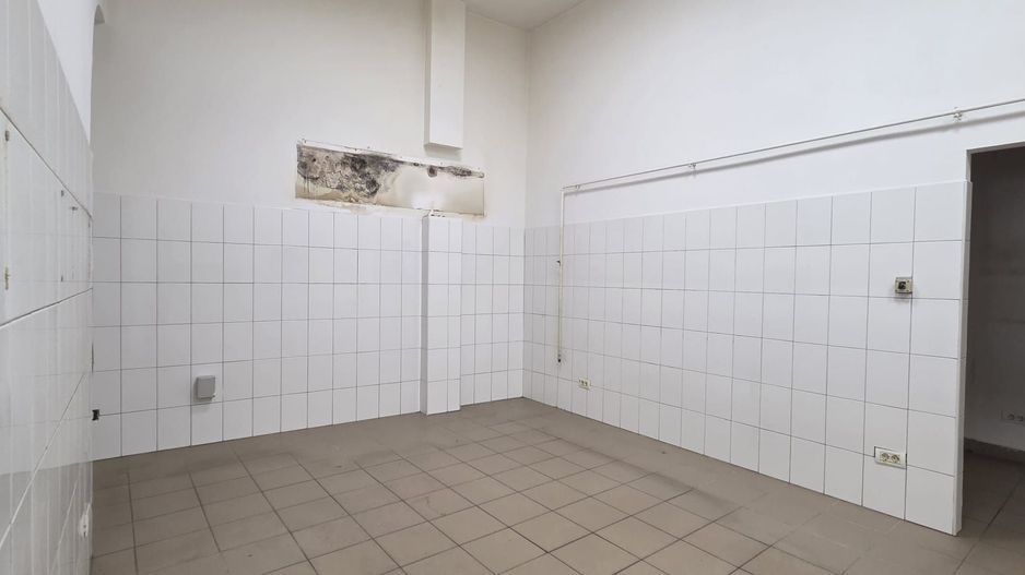 Spatiu comercial de inchiriat – fosta Pizzeria Unirii, Lugoj - Poză 14