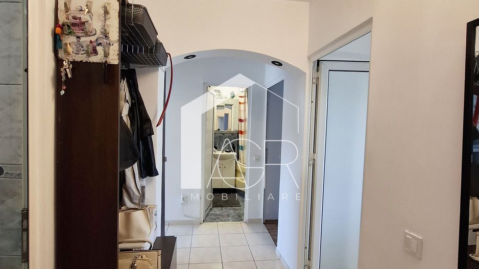 Apartament cu 3 camere, ultracentral - Poză 13