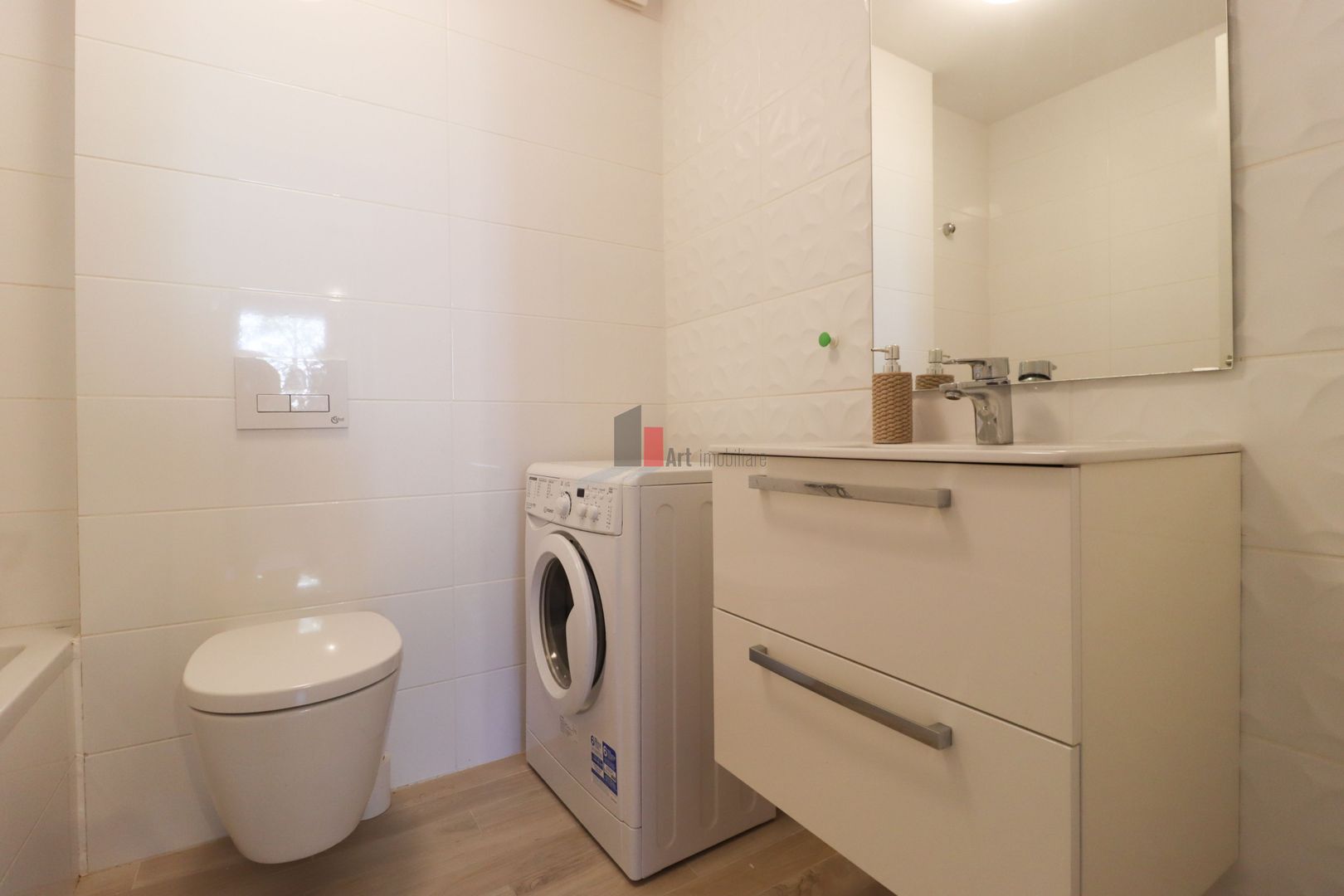 Garsoniera "EXCLUSIVO" , P-ta Victoriei, bloc exclusivist, TERASA mare - Poză 13