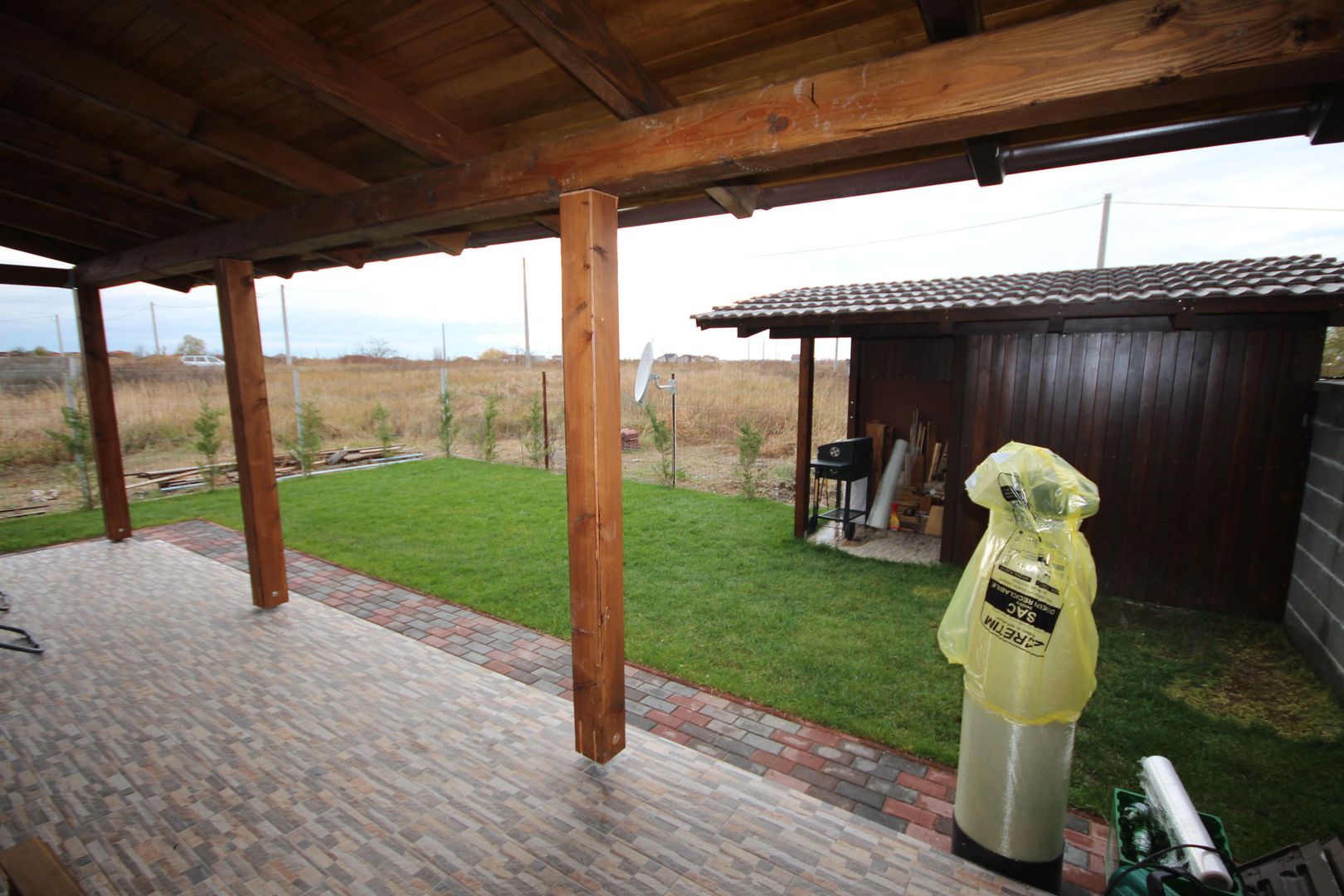 Modern si primitor - Poză 51