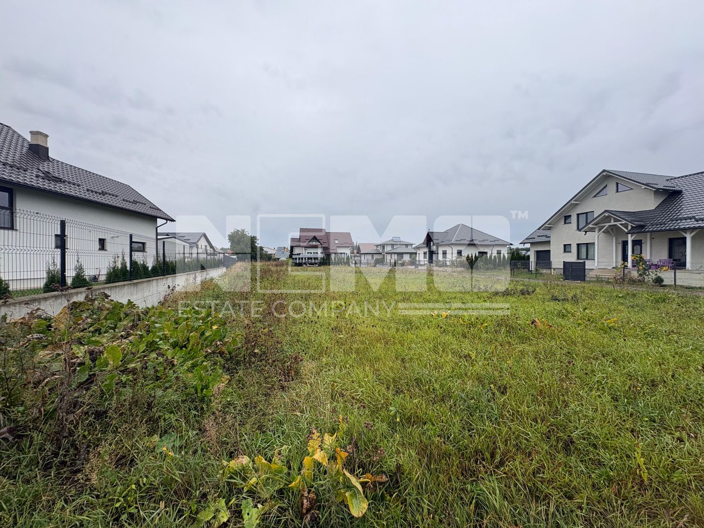 TEREN INTRAVILAN 860 MP | RĂDĂUȚI | 65.000 EURO - Poză 9