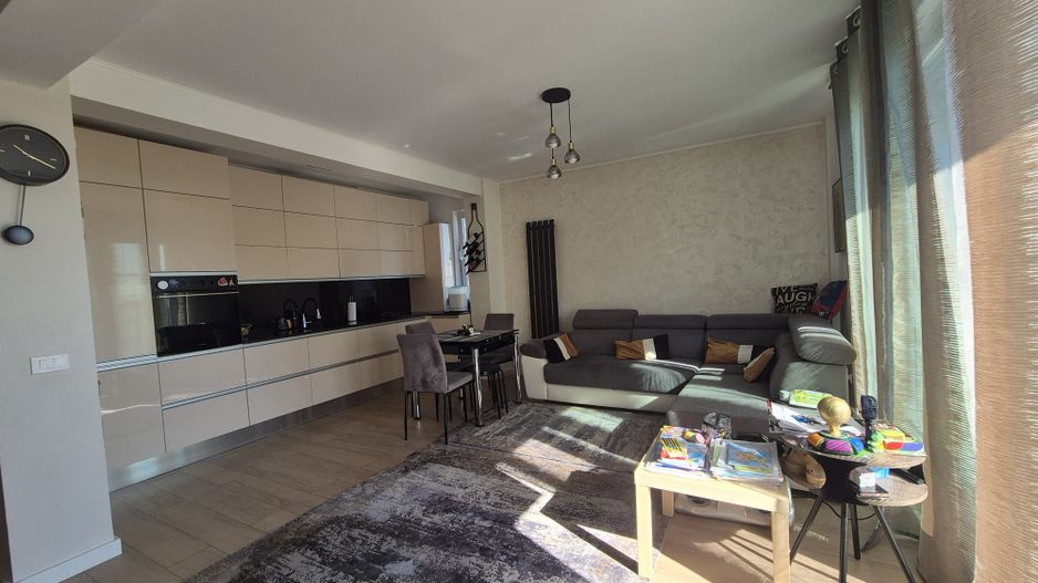 PENTHOUSE CU TERASĂ DE 36 MP | 3 CAMERE | MOBILAT ȘI UTILAT - Poză 7