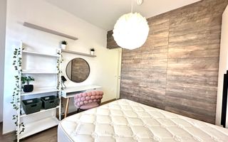 Penthouse modern de inchiririere cu 3 camere, terasă 80 mp zona Coresi - Poză 6