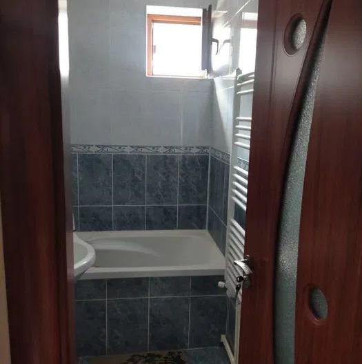 Apartament 2 camere, Piata Centrala - Poză 3