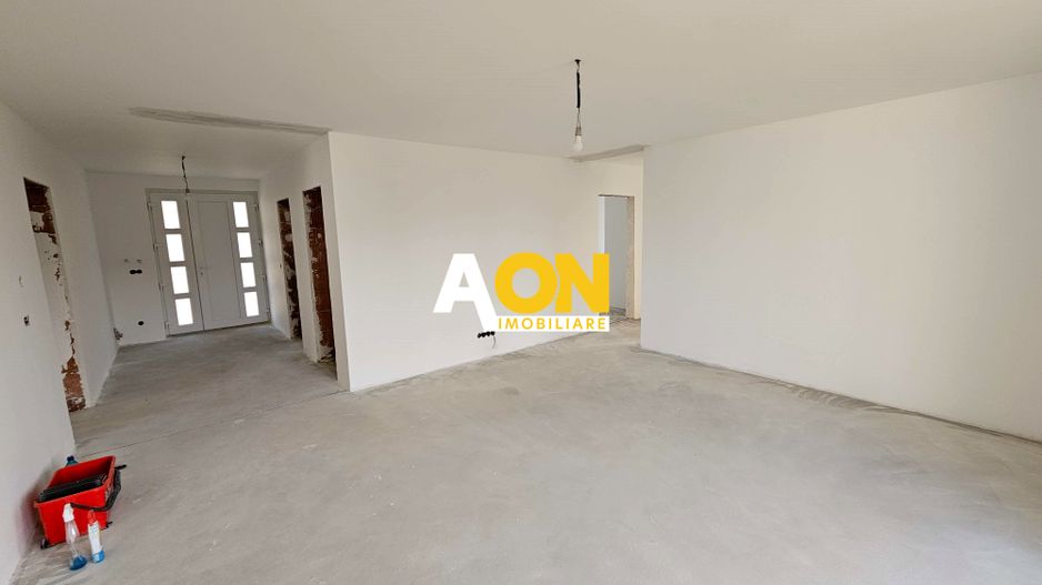 Casa 3 camere + garaj, la cheie, 400 mp teren, zona Lipoveni - Poză 3