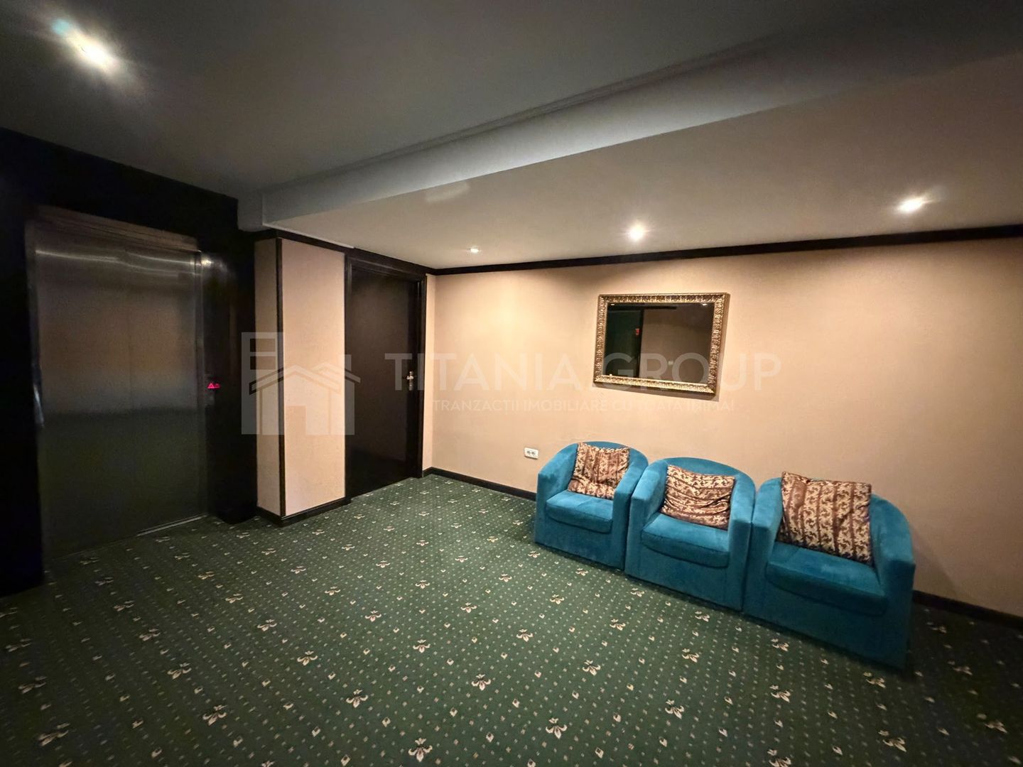 Hotel 4 stele, complet echipat, 85 camere, teren 5000 mp - Predeal - Poză 19